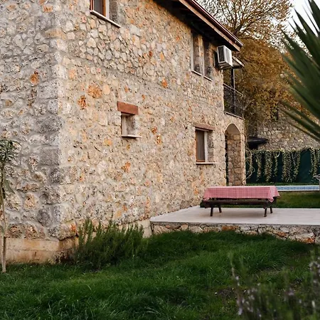 Yaba 2 Villa *