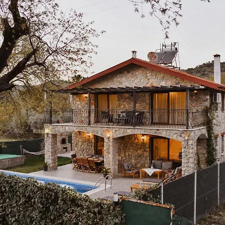 Villa Yaba 2 Villa *